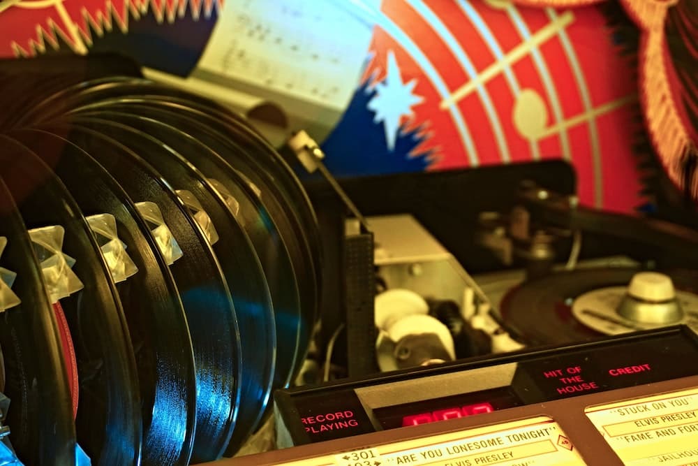 Build a digital jukebox for WhatsApp using Spotify, Python, Flask and Twilio